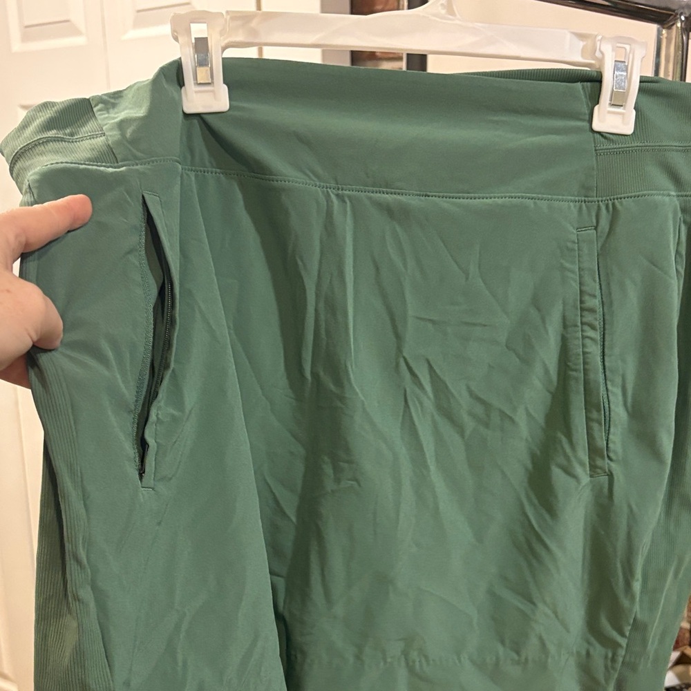 Athleta Green Athletic Skirt with Pockets sized 18